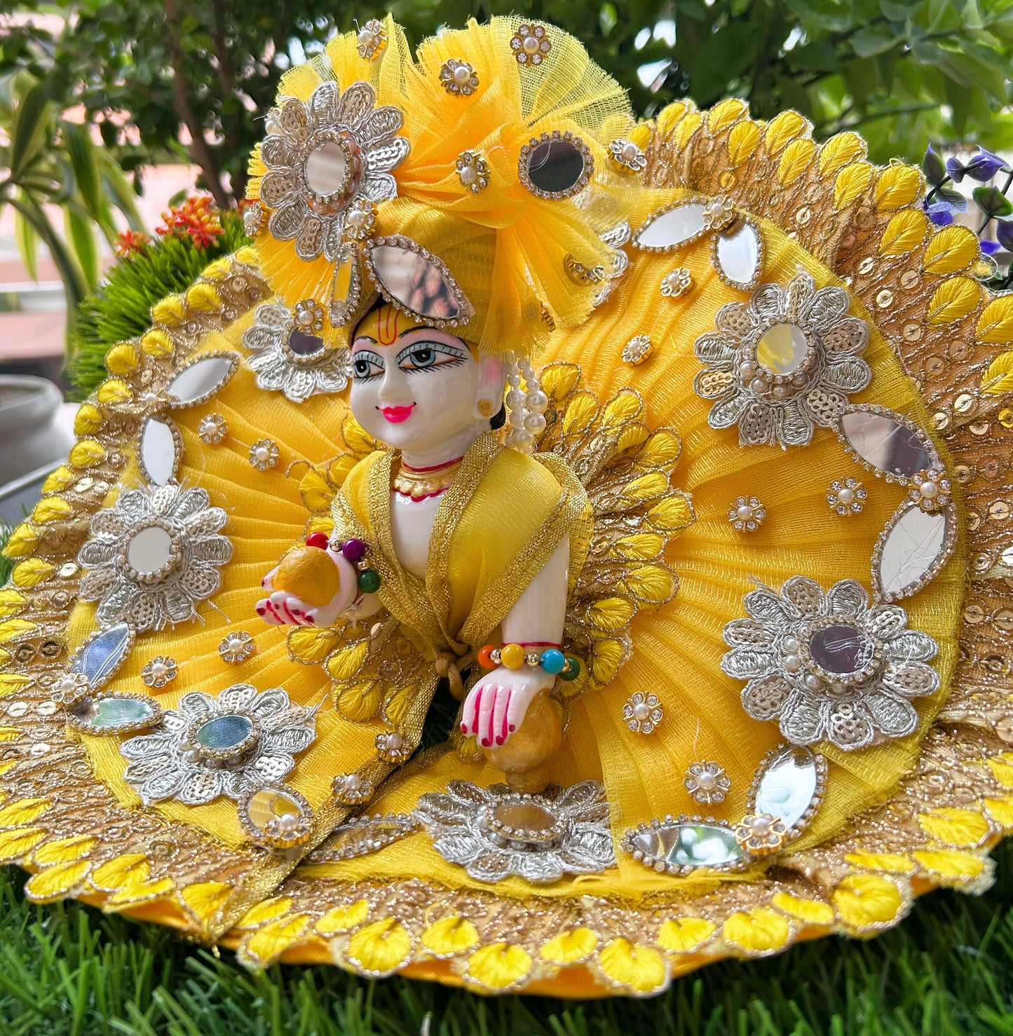 Swarna Tej Shringar Laddu Gopal Poshak Set
