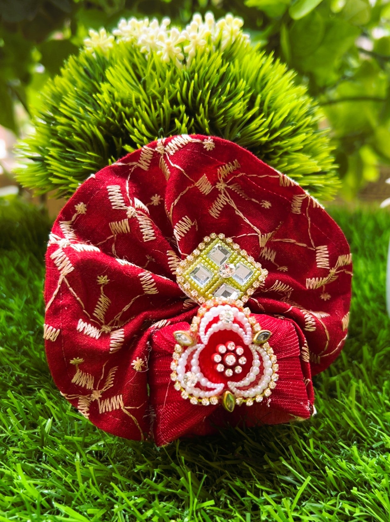 Lal Leher Rang Laddu Gopal Poshak Set